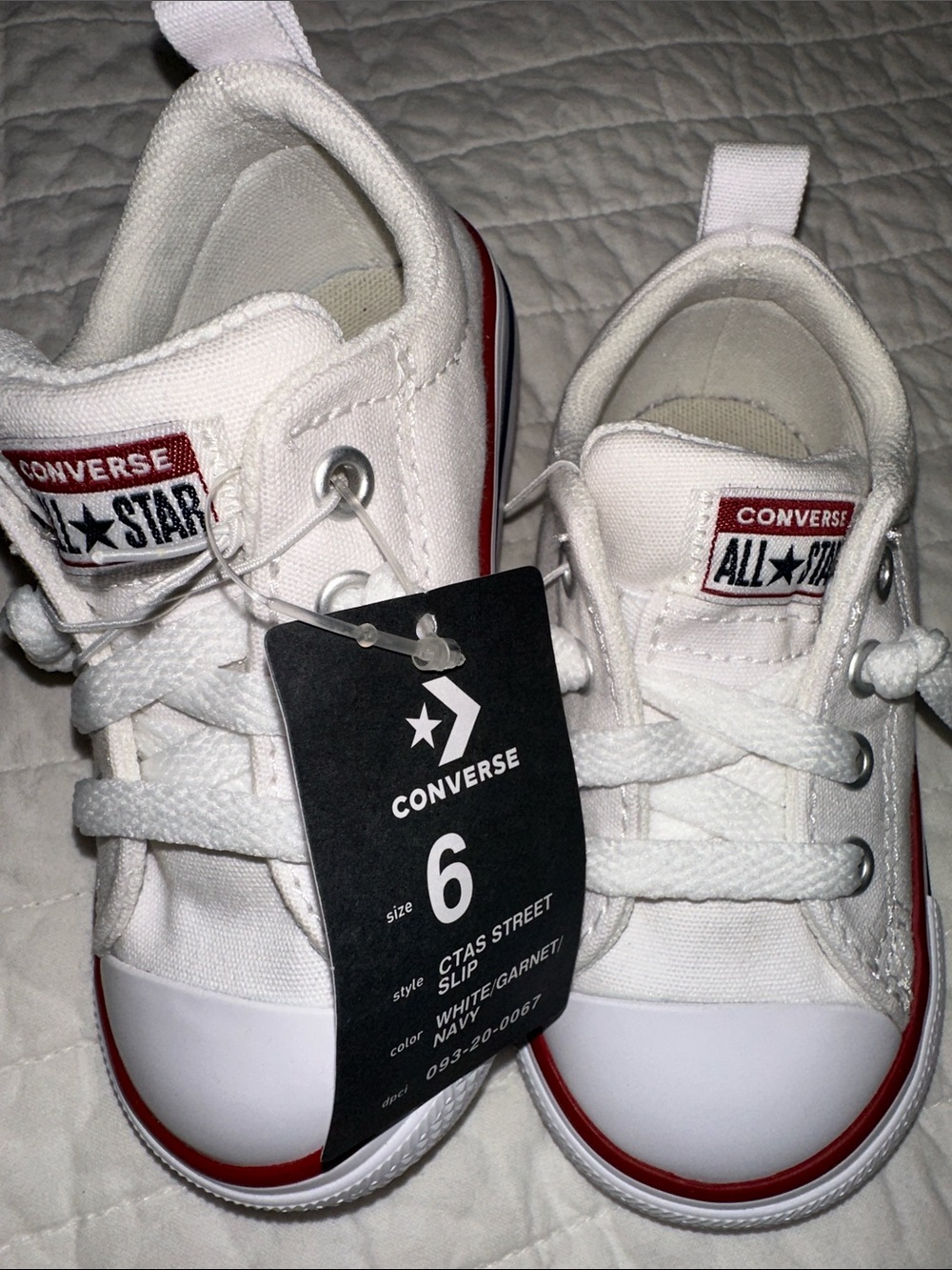 Converse Kids White Low Top Sneakers with Red Trim NWT - Picture 4 of 5